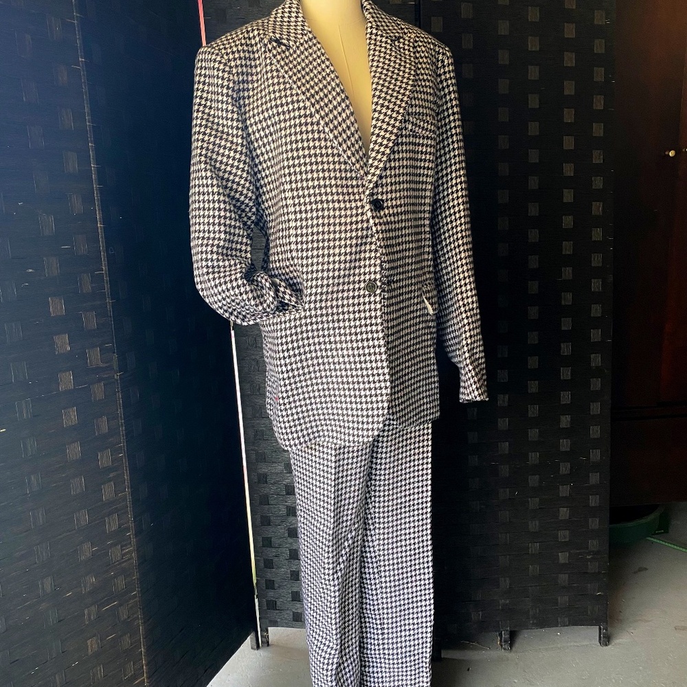Houndstooth men’s suit